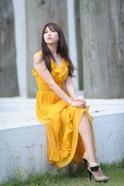 李二慧《外拍气质黄色长裙系列》 