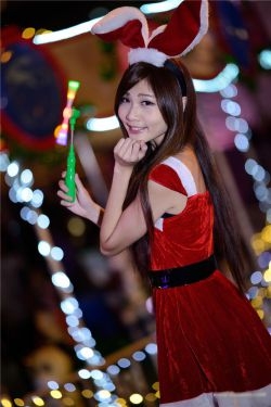 [台湾女神] 张雅筑chu 《板橋車站圣诞节外拍》 
