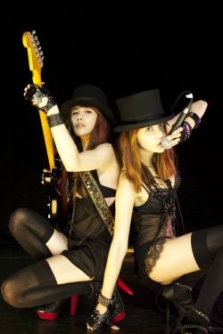 Red Pepper Girls 《TWIST AND EROTIC》 前編 [Image.tv] 
