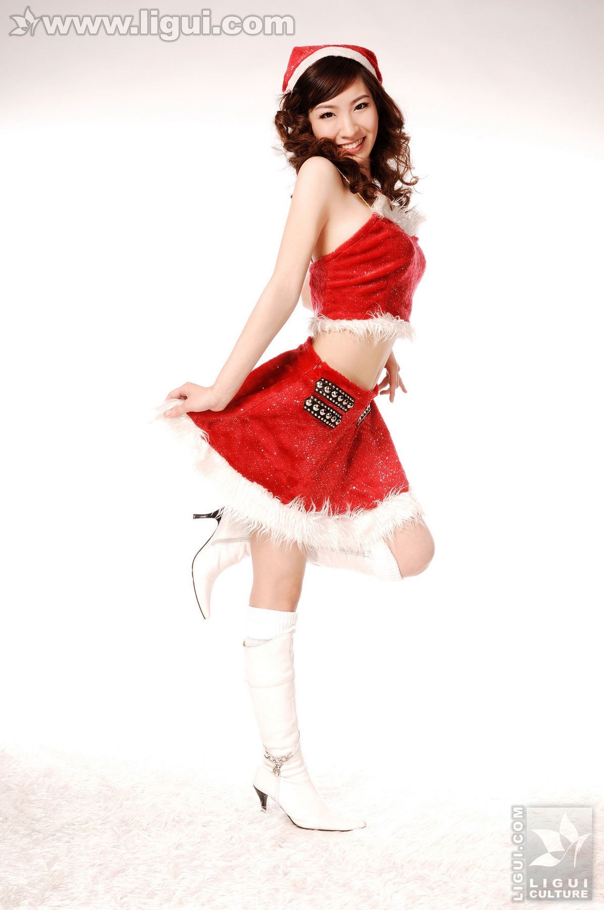 [丽柜LiGui] Model 小雪《祝大家圣诞快乐！》丝足写真图片  第-1张