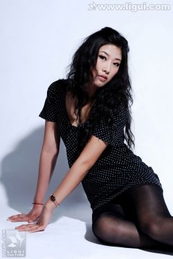 [丽柜LiGui] Model 王玉《黑丝美女新丽人》美腿玉足写真图片 